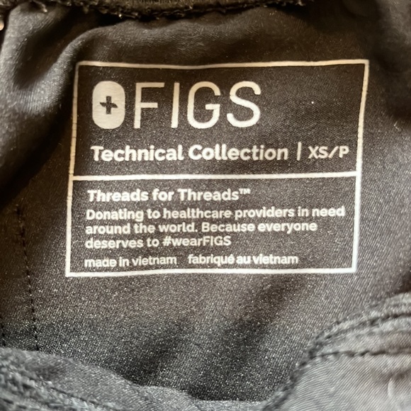 Figs: Zamora High Waisted Jogger Scrub Pants. Size XS Petite. Color: Black - Picture 3 of 5